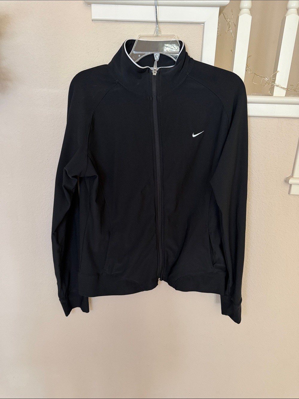 Nike Black Women's Full-Zip Bomber Jacket